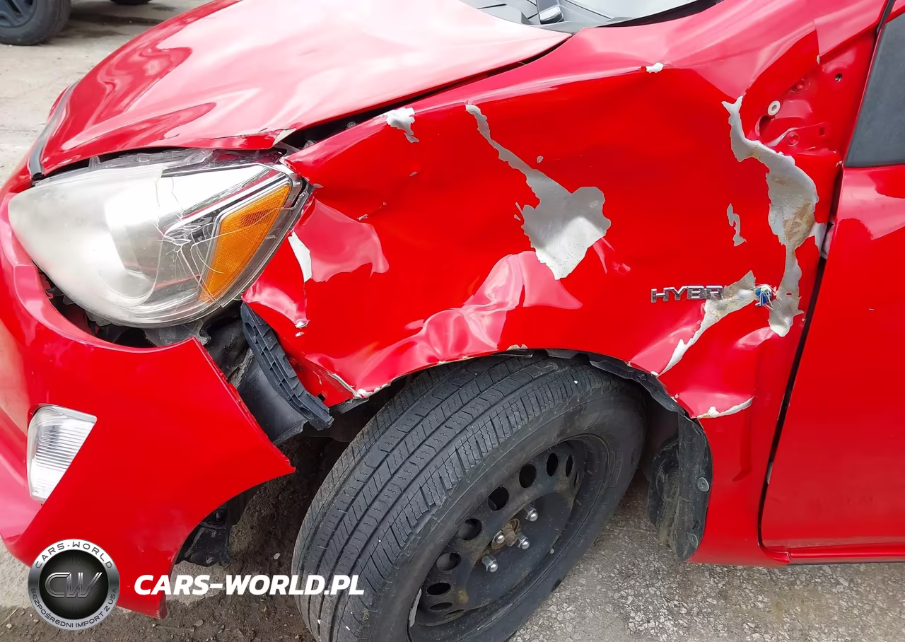 2015 Toyota Prius C Two VIN:JTDKDTB30F1099833 - 6