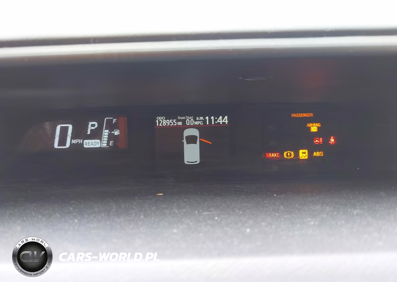 2015 Toyota Prius C Two VIN:JTDKDTB30F1099833 - 7