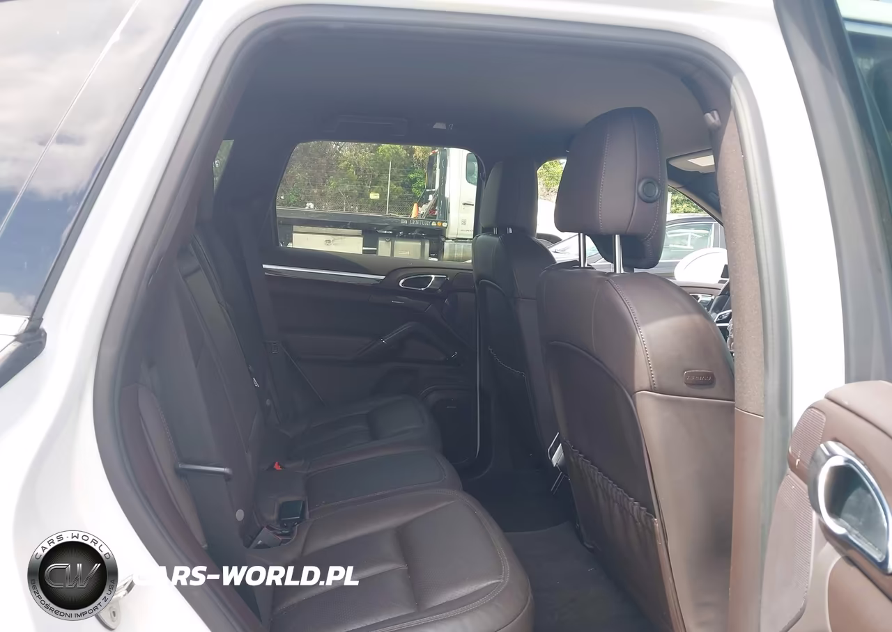 2016 Porsche Cayenne VIN:WP1AA2A26GKA36463 - 8