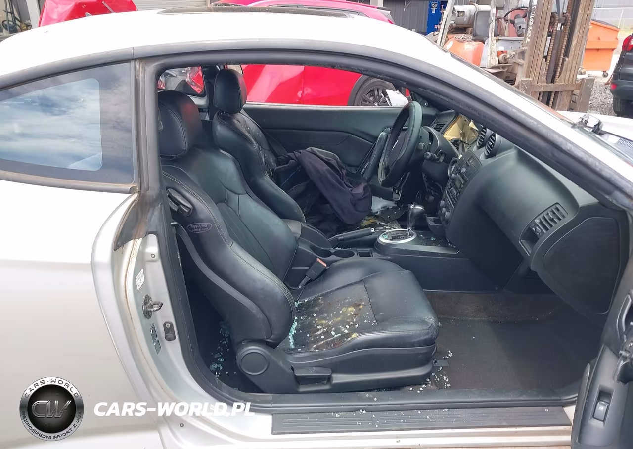 2003 Hyundai Tiburon Gt V6 VIN:KMHHN65F33U076292 - 5