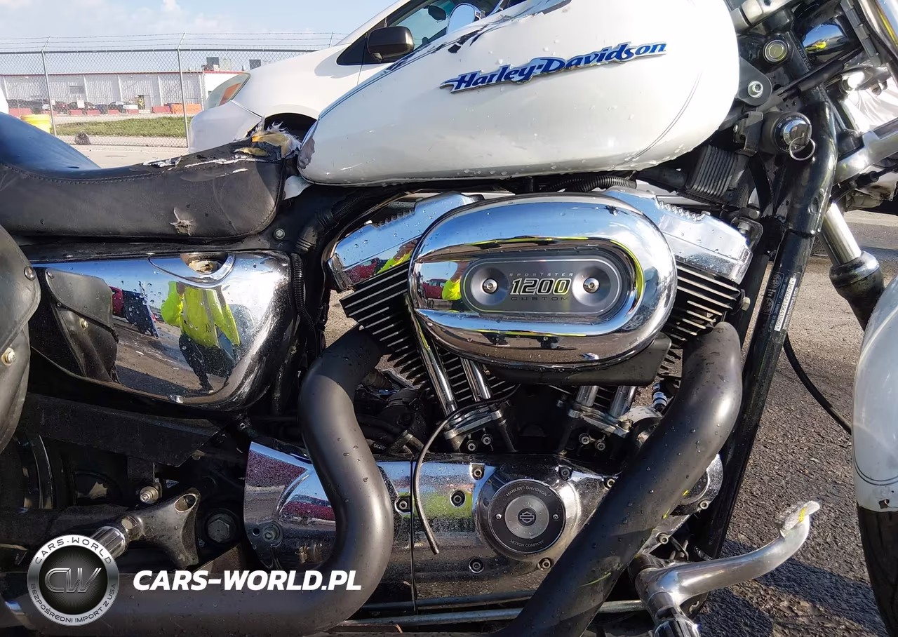 2005 Harley-Davidson Xl1200 C VIN:1HD1CGP135K433955 - 8