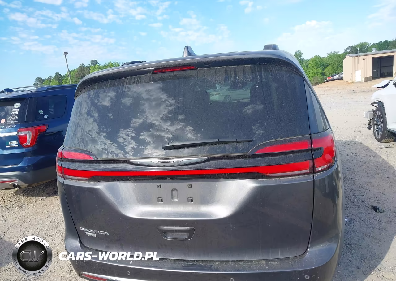2022 Chrysler Pacifica Touring L VIN:2C4RC1BG8NR150417 - 16