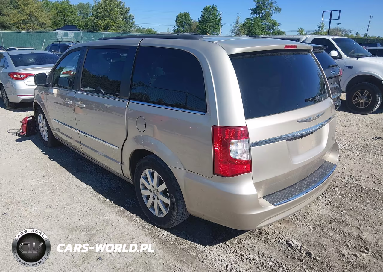 2013 Chrysler Town & Country Touring VIN:2C4RC1BG6DR632589 - 3