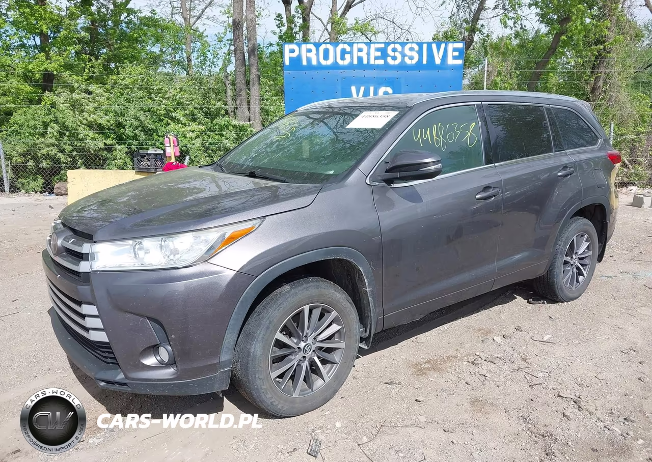 2018 Toyota Highlander Xle VIN:5TDJZRFH0JS839530 - 2
