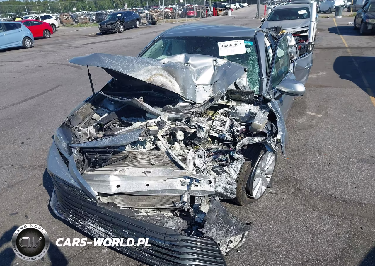 2020 Toyota Camry Le VIN:4T1C11AK5LU911417 - 6