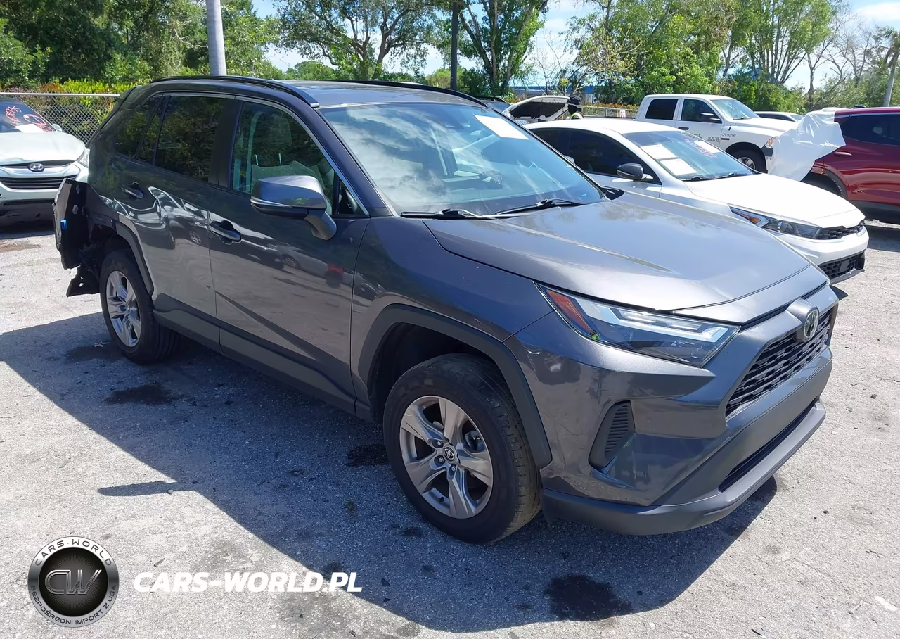 2022 Toyota Rav4 Xle – zdjęcie 1 z 17
