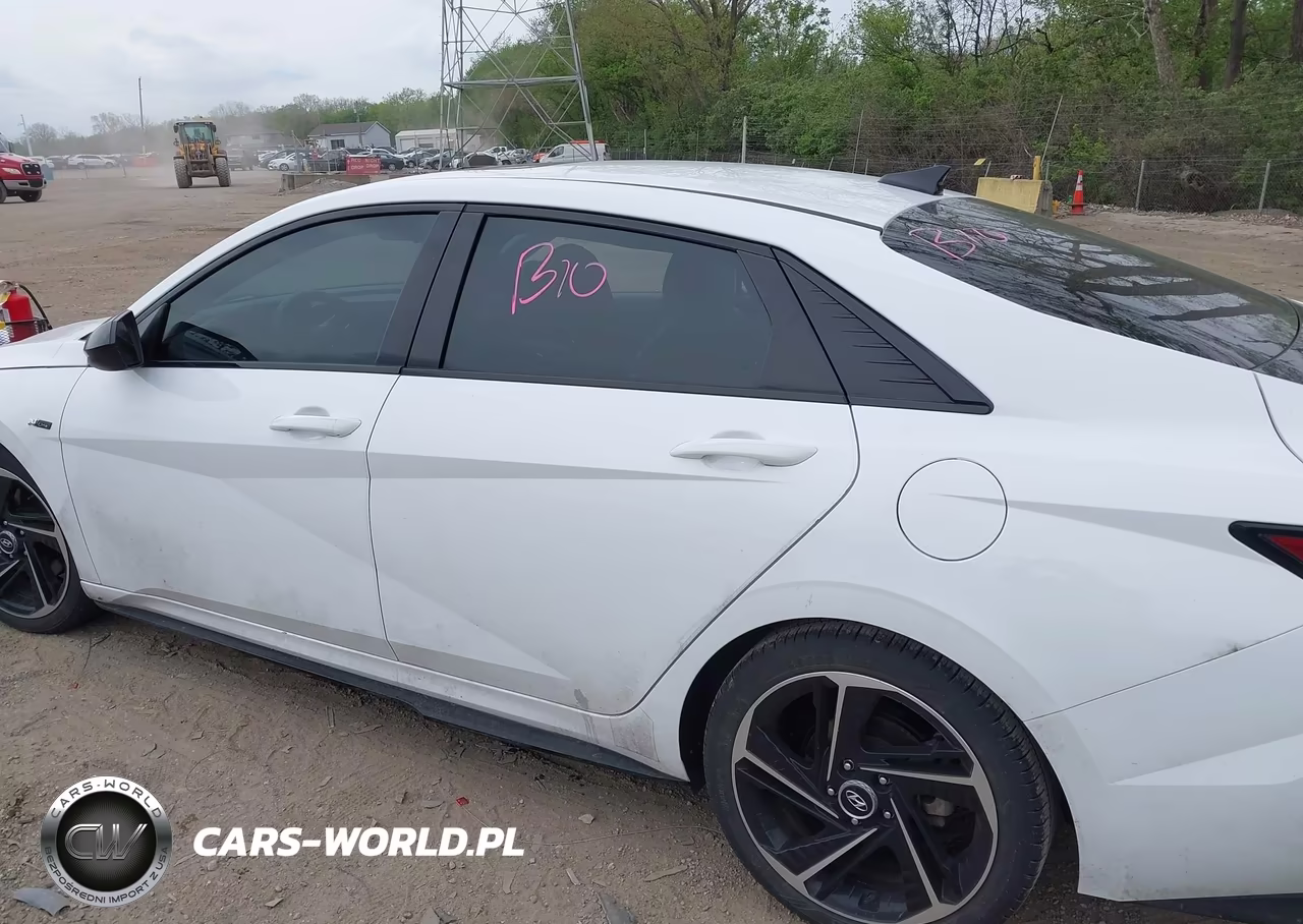 2021 Hyundai Elantra N Line VIN:KMHLR4AF9MU156013 - 14