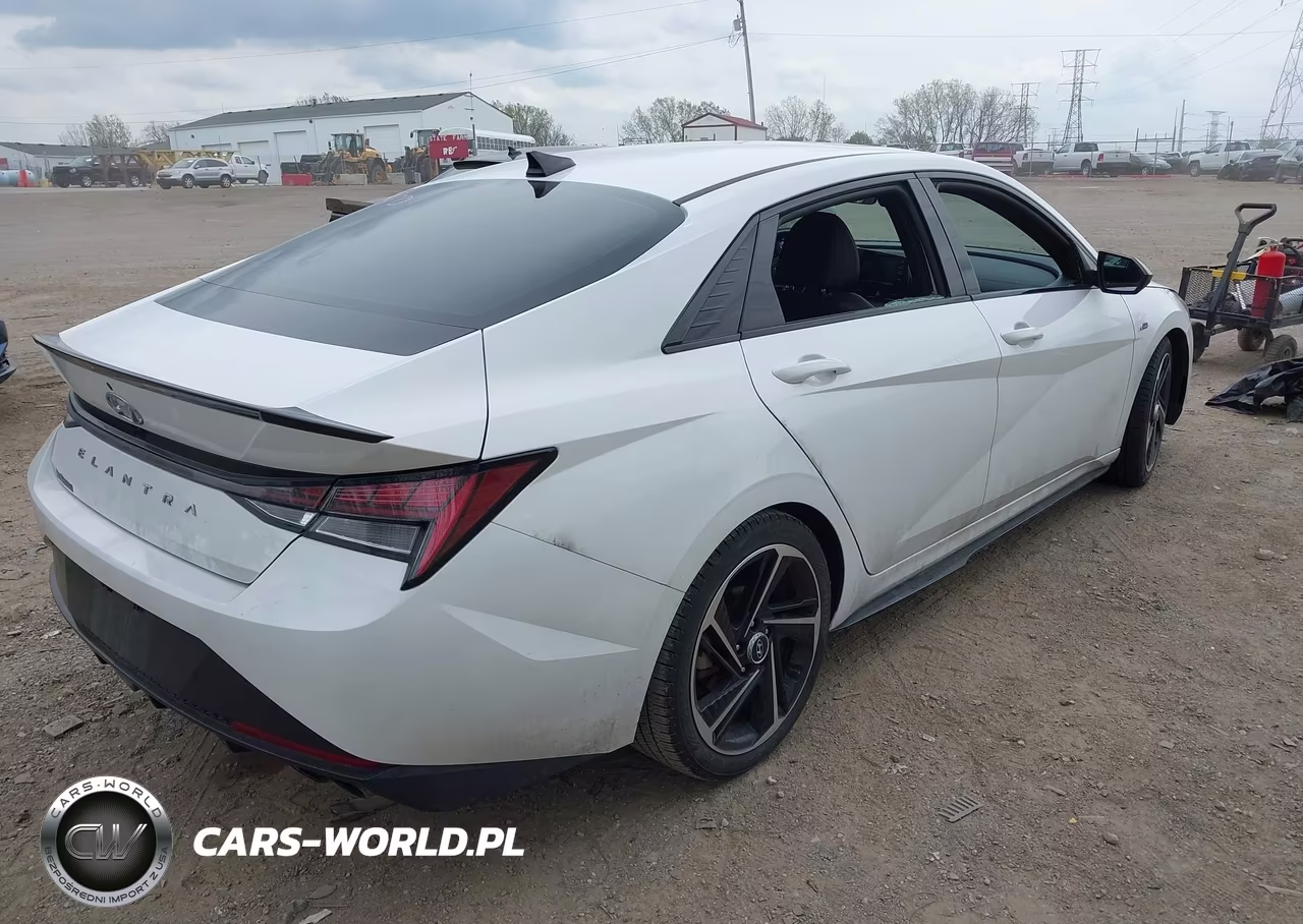2021 Hyundai Elantra N Line VIN:KMHLR4AF9MU156013 - 4