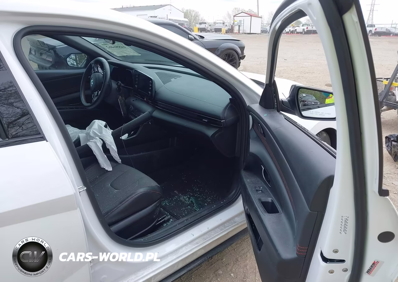 2021 Hyundai Elantra N Line VIN:KMHLR4AF9MU156013 - 5