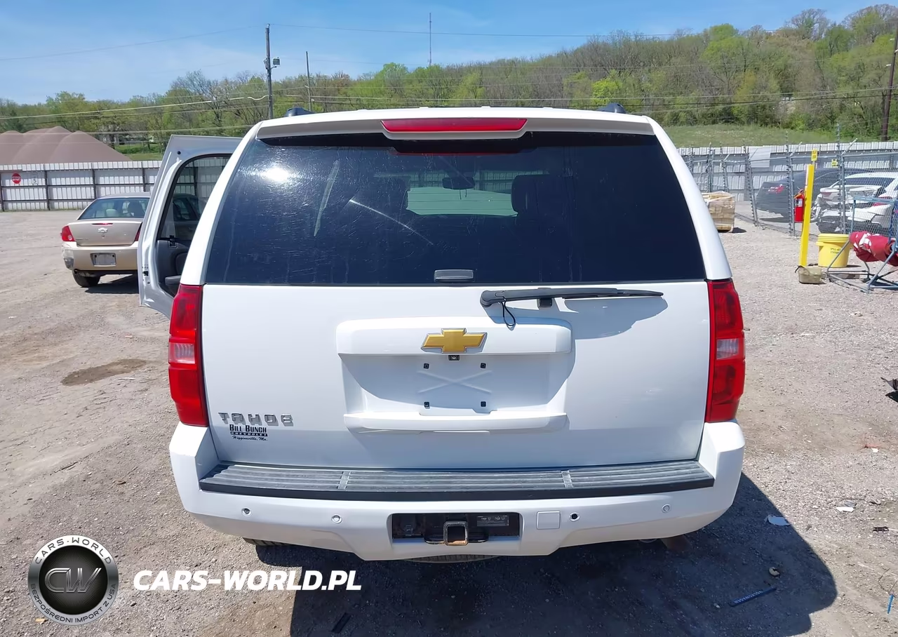 2014 Chevrolet Tahoe Ls VIN:1GNSKAE03ER120984 - 17