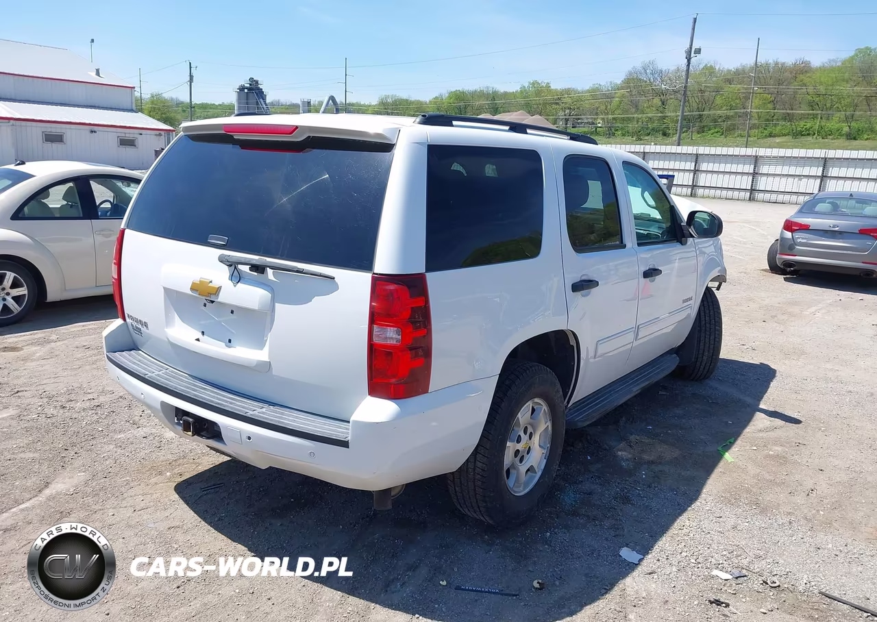2014 Chevrolet Tahoe Ls VIN:1GNSKAE03ER120984 - 4