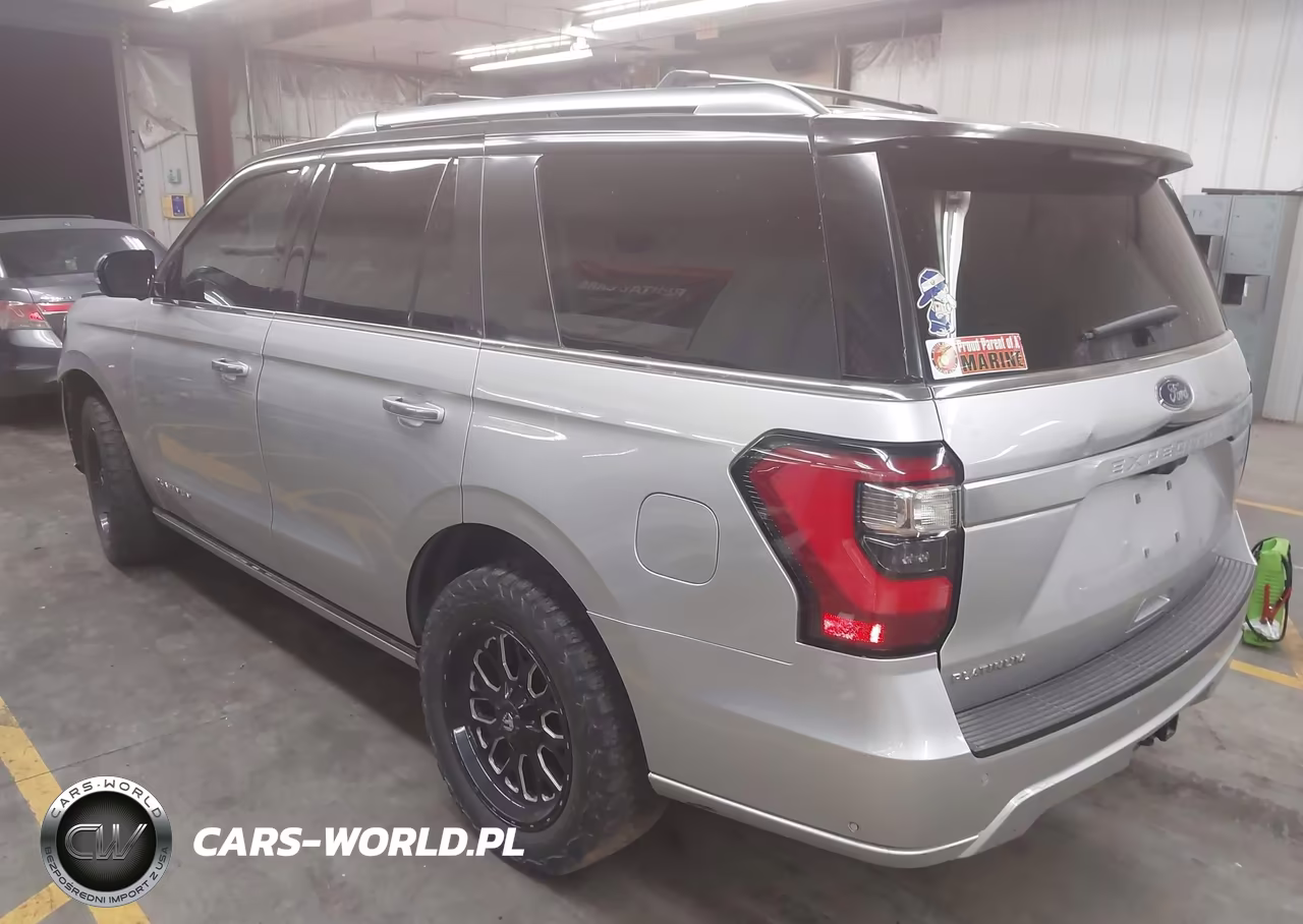 2018 Ford Expedition Platinum VIN:1FMJU1MT2JEA02464 - 3
