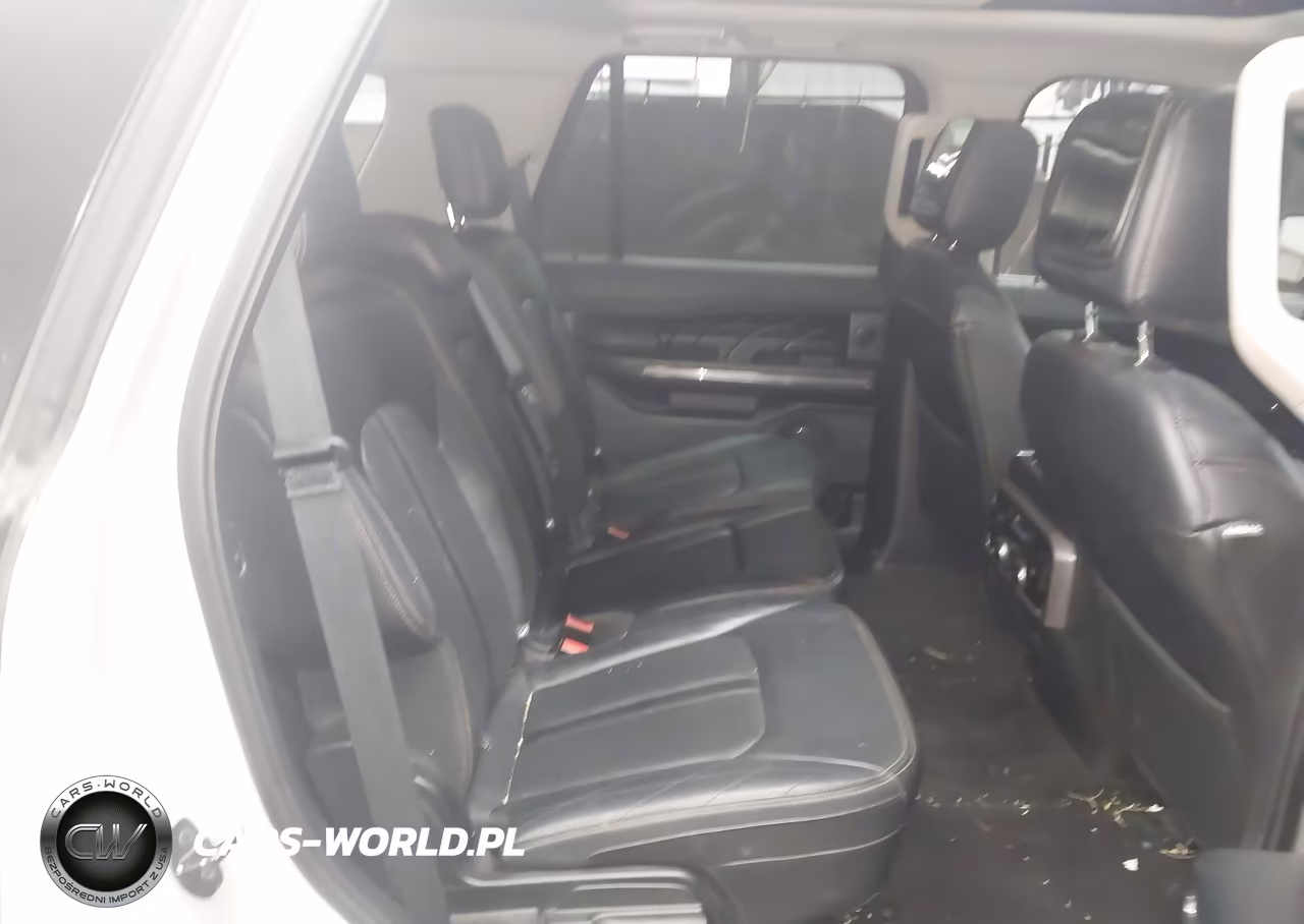 2018 Ford Expedition Platinum VIN:1FMJU1MT2JEA02464 - 8