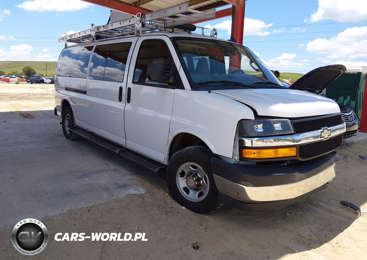2019 Chevrolet Express 3500 Lt