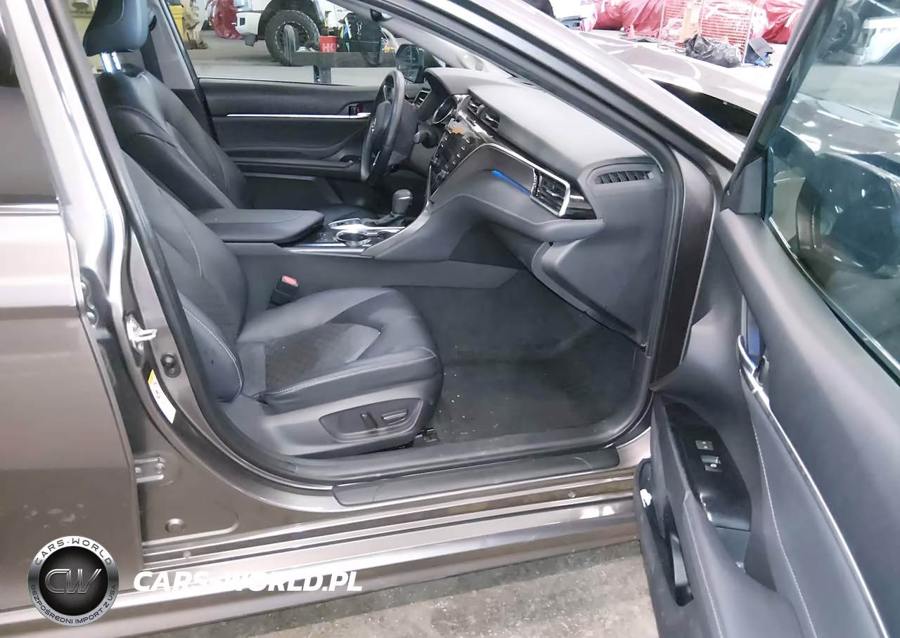 2018 Toyota Camry Xse VIN:4T1B61HK0JU069411 - 5