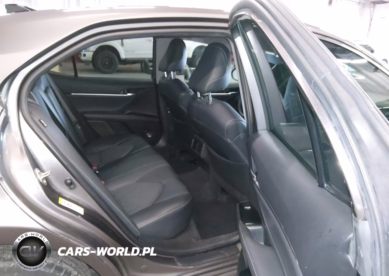 2018 Toyota Camry Xse VIN:4T1B61HK0JU069411 - 8