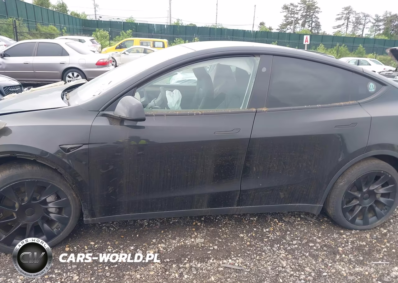 2023 Tesla Model Y Awd-Long Range Dual Motor All-Wheel Drive VIN:7SAYGDEE6PA180980 - 13