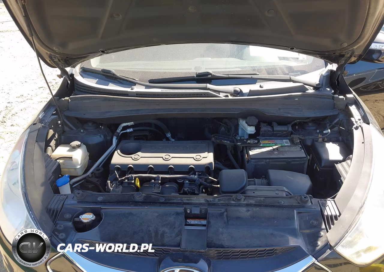 2011 Hyundai Tucson Limited VIN:KM8JU3AC7BU198103 - 10