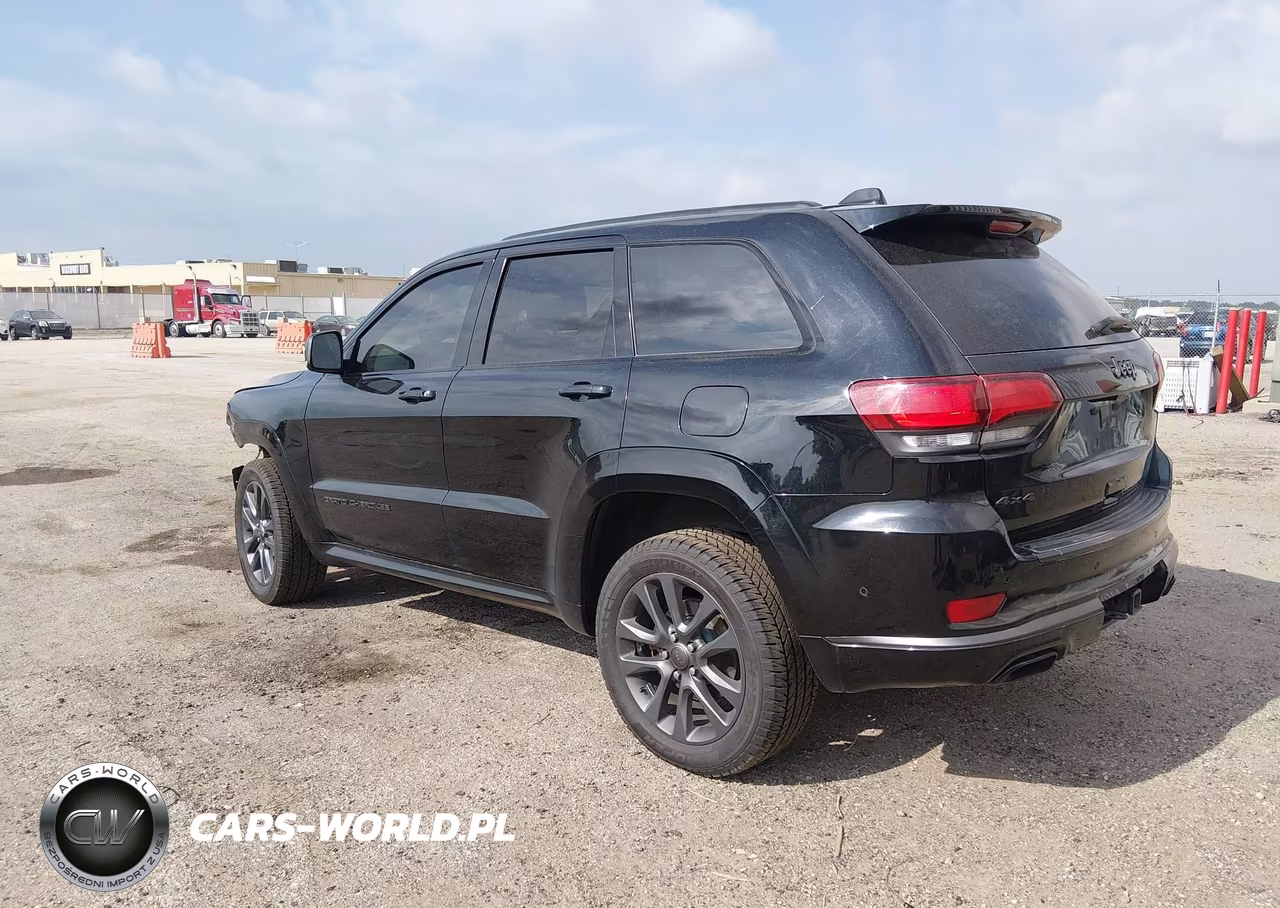 2018 Jeep Grand Cherokee Overland VIN:1C4RJFCM6JC411912 - 3