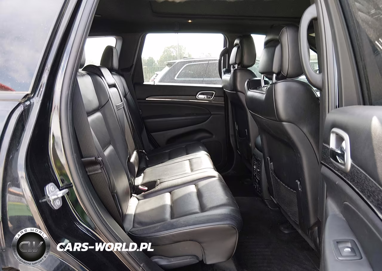 2018 Jeep Grand Cherokee Overland VIN:1C4RJFCM6JC411912 - 8