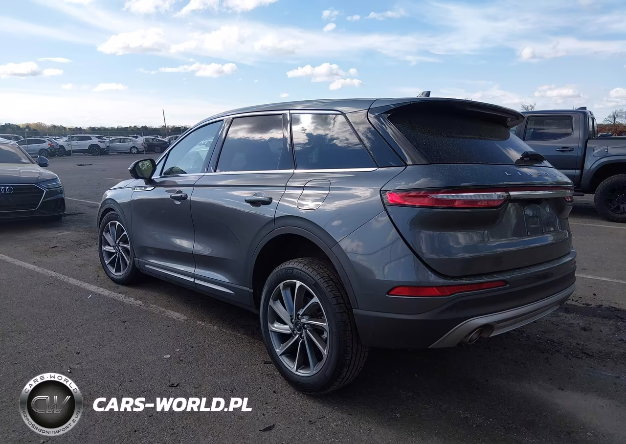 2025 Lincoln Corsair Premiere VIN:5LMCJ1DA2SUL13526 - 3