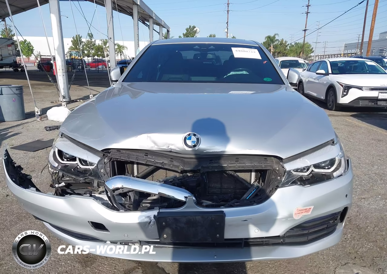 2019 BMW 530E Iperformance VIN:WBAJA9C51KB393248 - 13