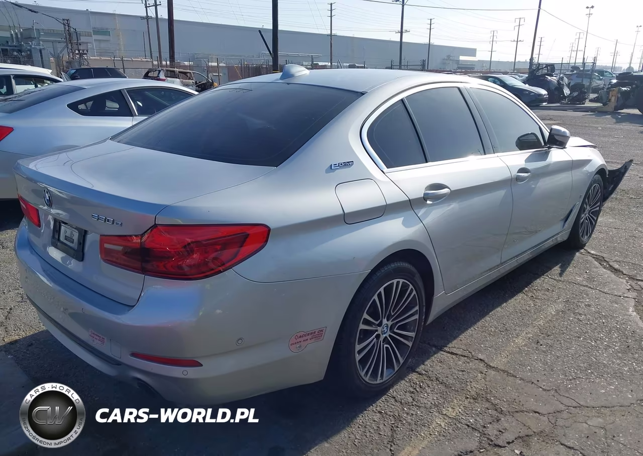 2019 BMW 530E Iperformance VIN:WBAJA9C51KB393248 - 4