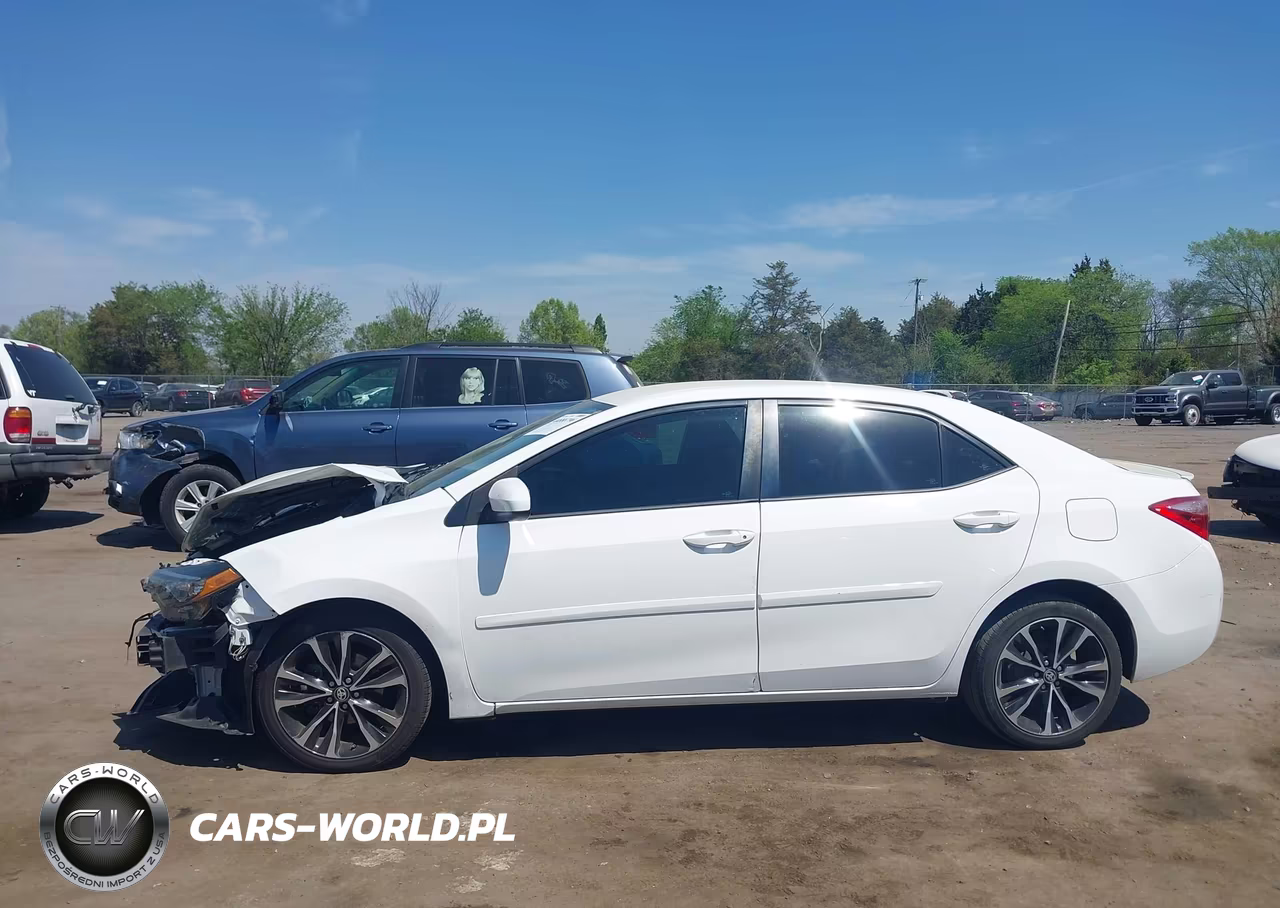 2018 Toyota Corolla Le VIN:2T1BURHE9JC055698 - 15