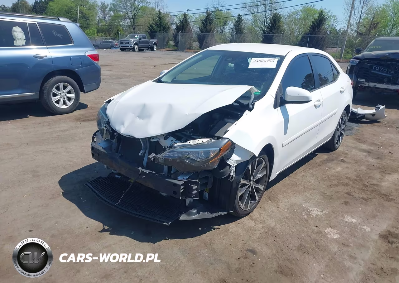 2018 Toyota Corolla Le VIN:2T1BURHE9JC055698 - 2