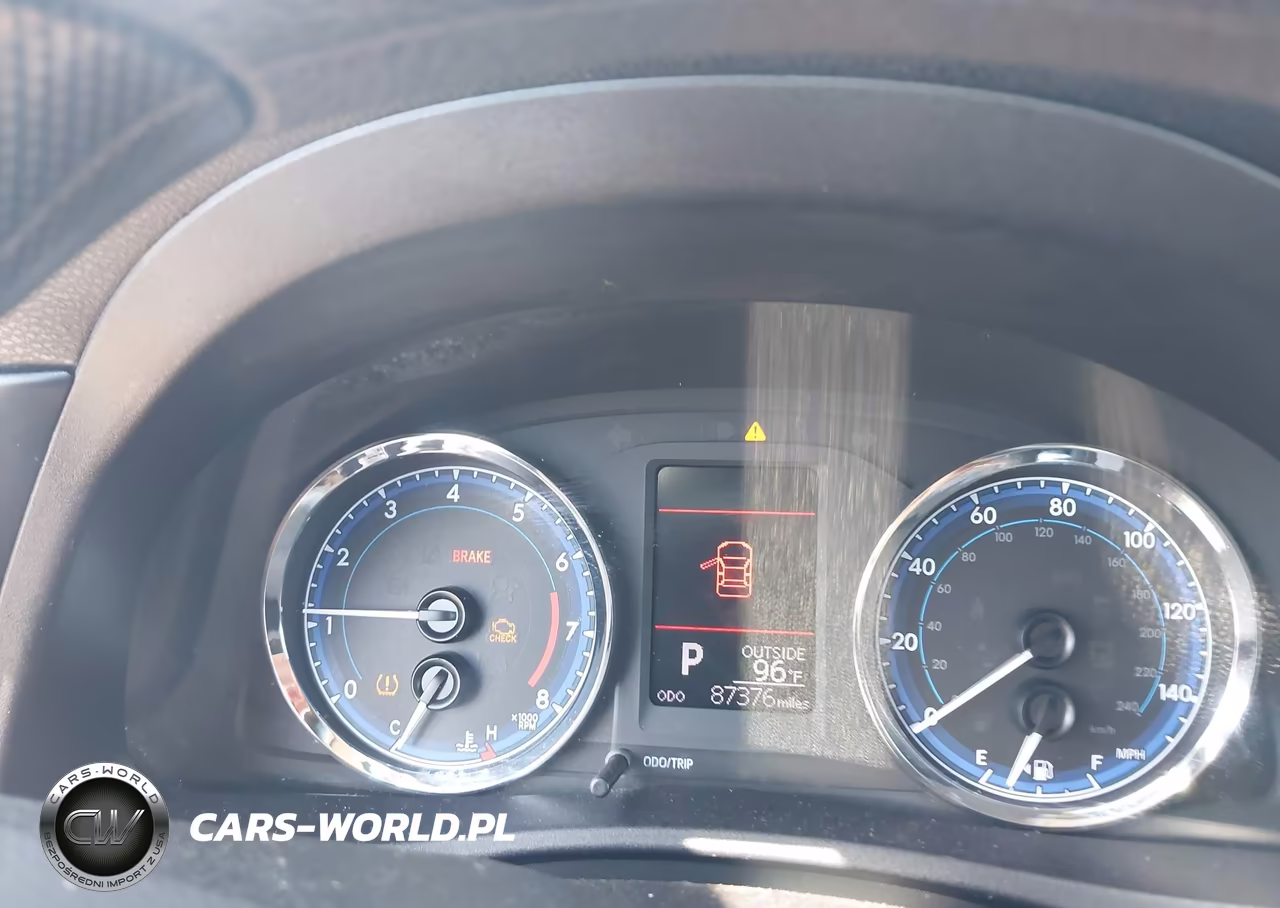2018 Toyota Corolla Le VIN:2T1BURHE9JC055698 - 7