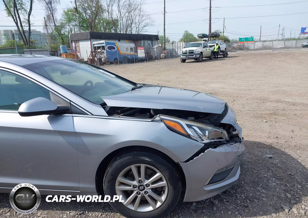 2015 Hyundai Sonata Se VIN:5NPE24AF5FH060233 - 17