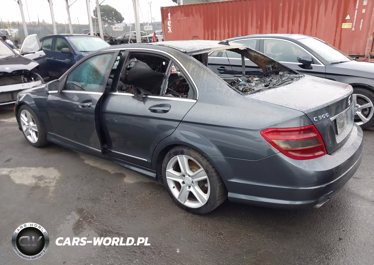 2011 Mercedes-Benz C 300 Sport VIN:WDDGF5EBXBA499803 - 3