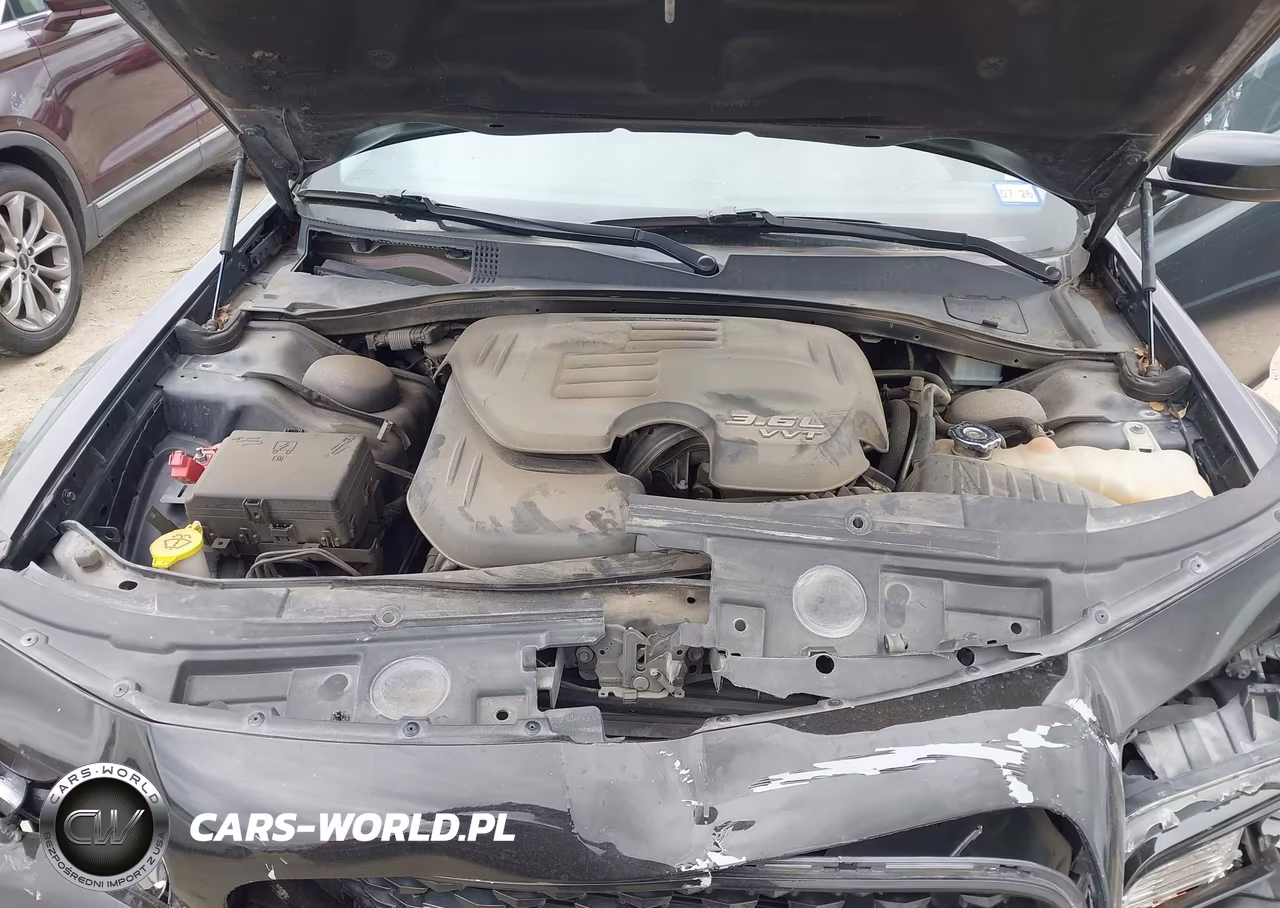 2019 Chrysler 300 Touring VIN:2C3CCAAG4KH546969 - 10