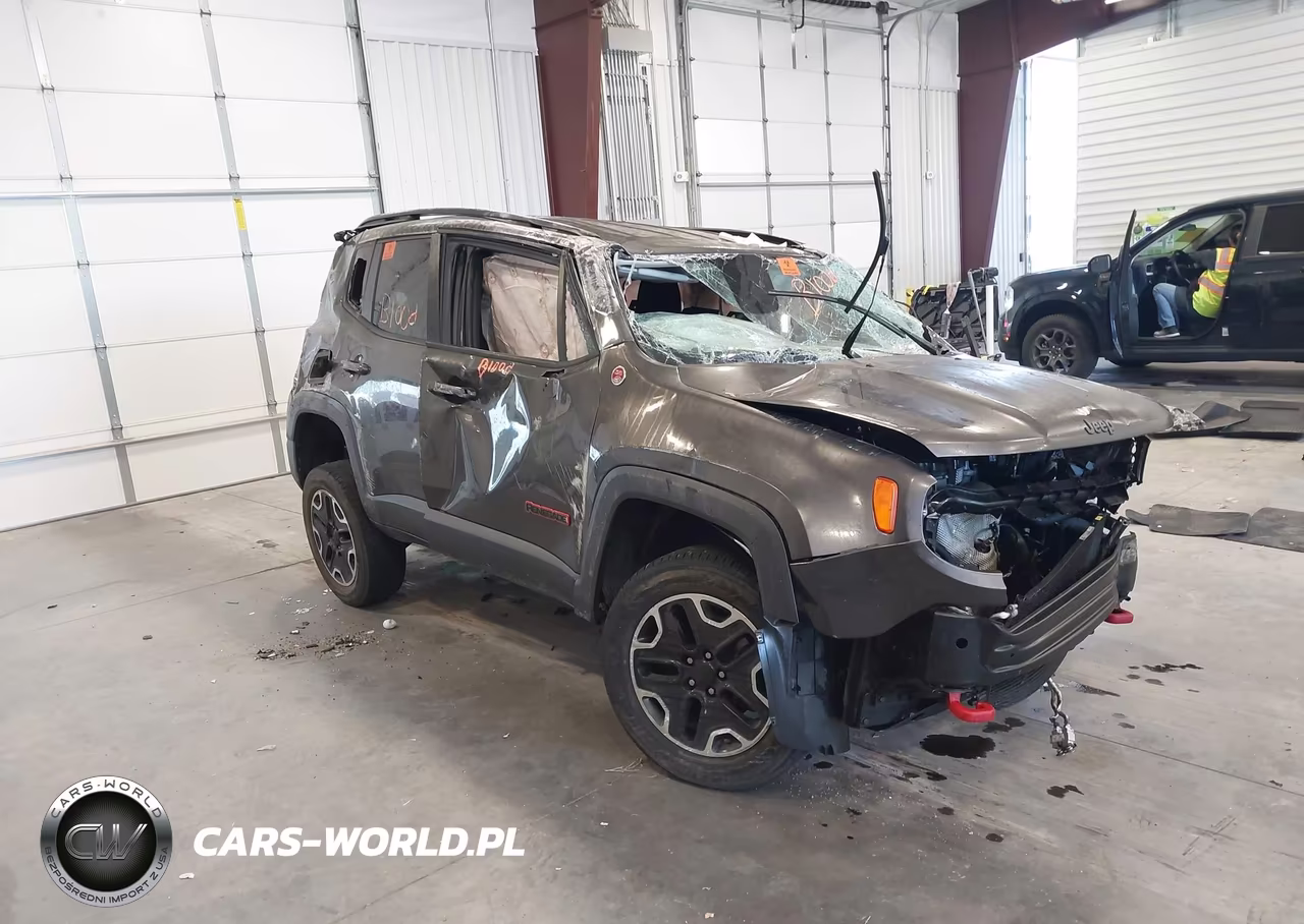 2017 Jeep Renegade Trailhawk 4X4 – zdjęcie 1 z 16