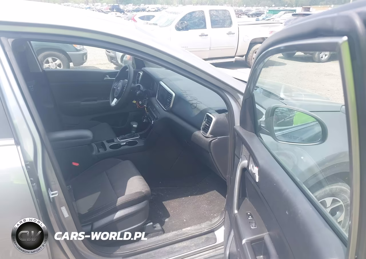 2020 Kia Sportage Lx VIN:KNDPMCACXL7658644 - 5