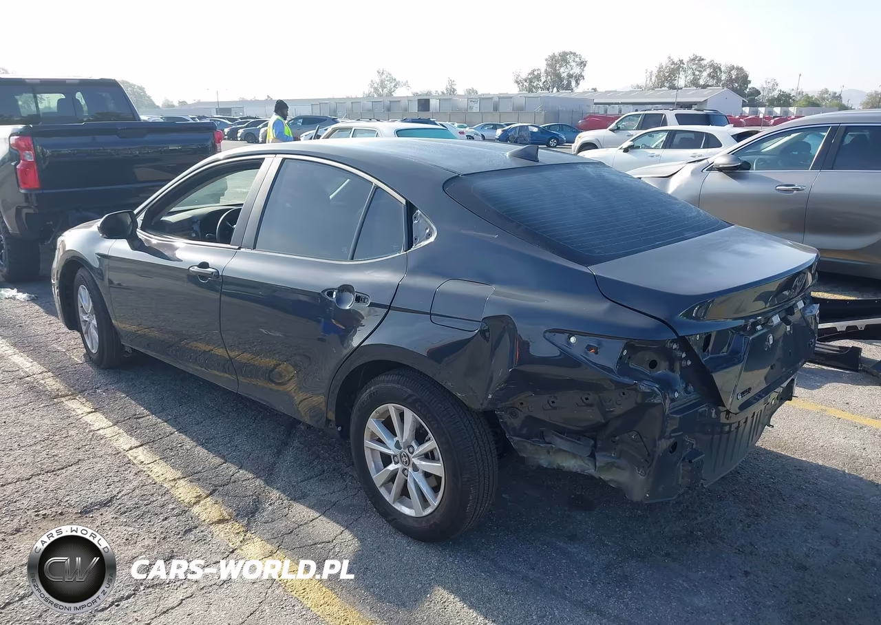 2025 Toyota Camry Le VIN:4T1DAACK4SU194914 - 3