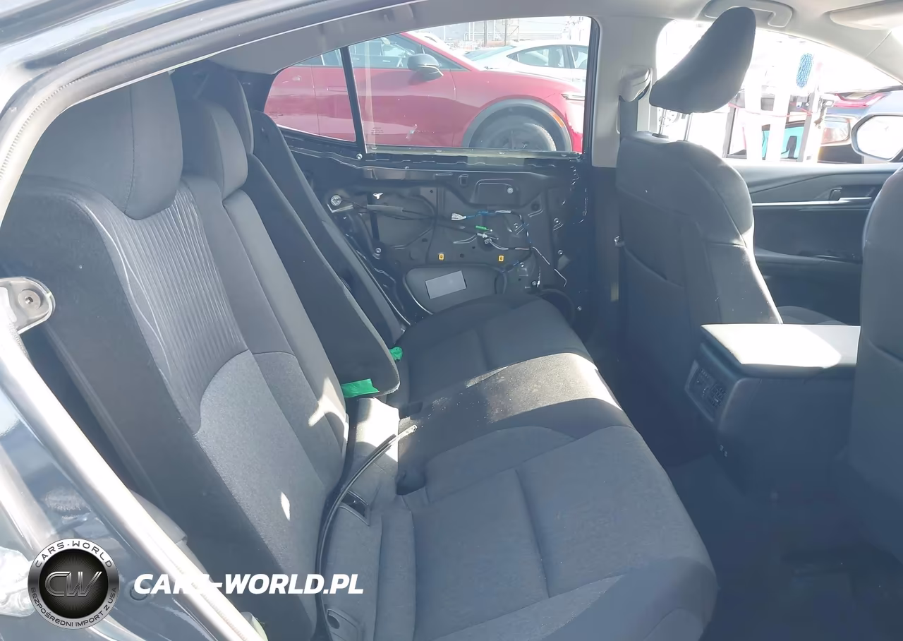 2025 Toyota Camry Le VIN:4T1DAACK4SU194914 - 8