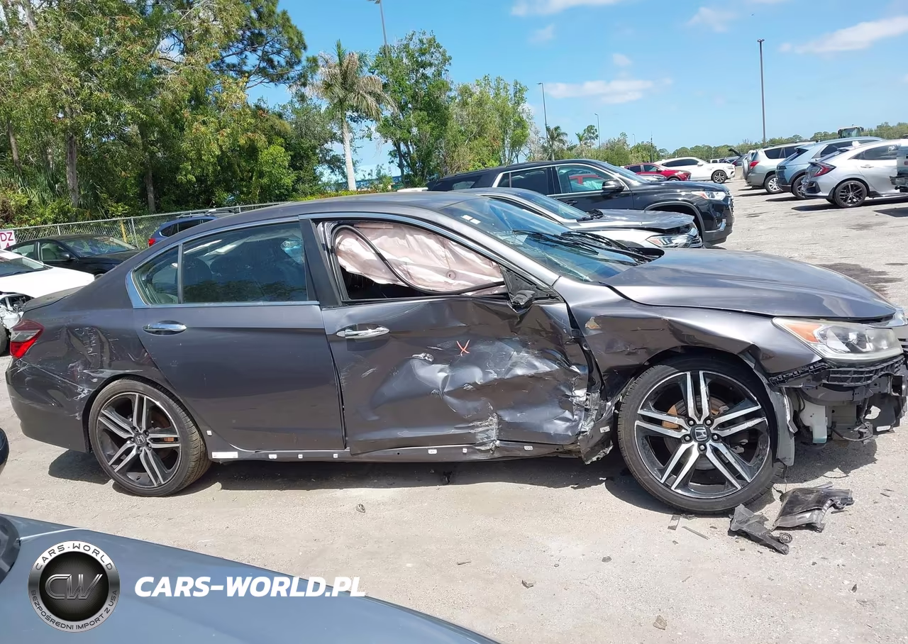 2016 Honda Accord Sport VIN:1HGCR2F58GA093292 - 14