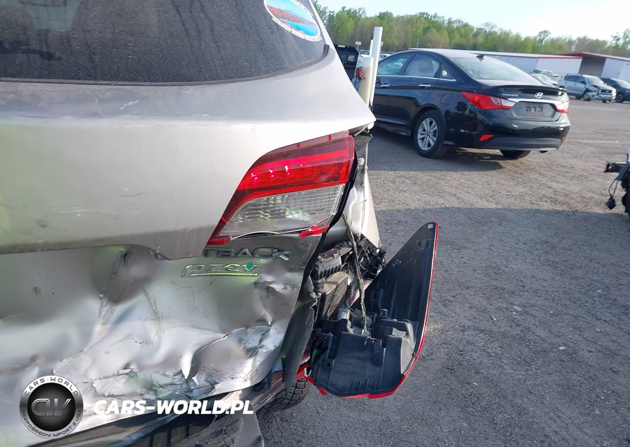 2015 Subaru Outback 2.5I Limited VIN:4S4BSALC1F3323474 - 6