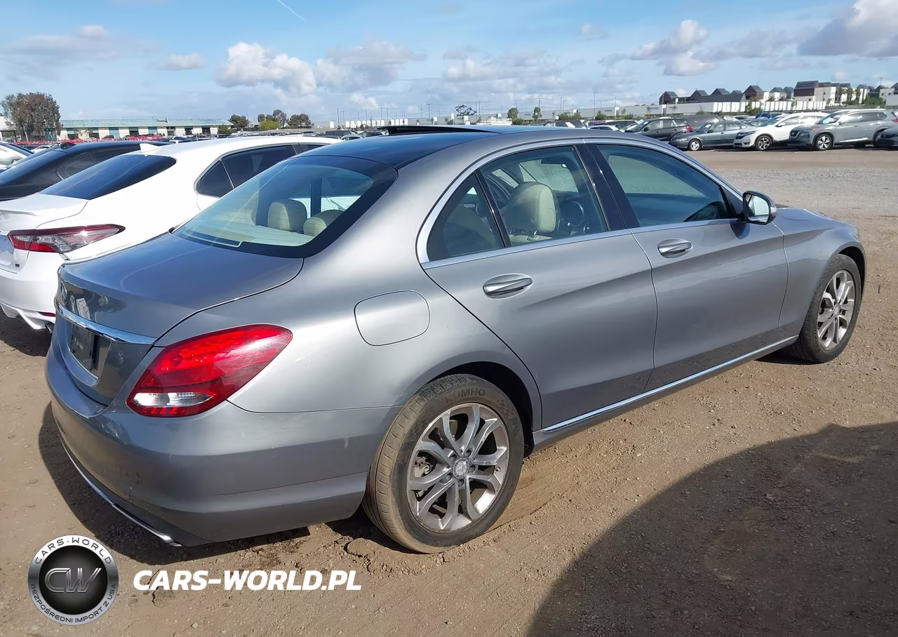 2015 Mercedes-Benz C 300 VIN:55SWF4JB3FU057463 - 4