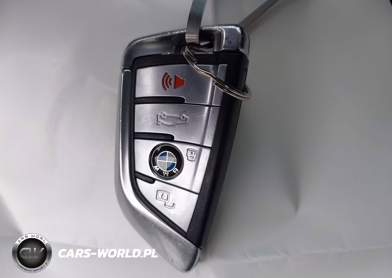 2020 BMW M8 Competition VIN:WBSAE0C06LCD38387 - 11