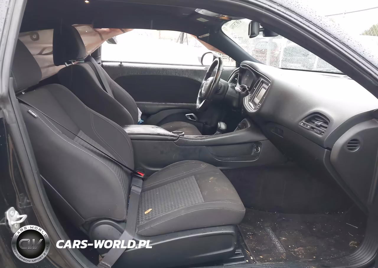 2017 Dodge Challenger Sxt VIN:2C3CDZAG0HH584817 - 5