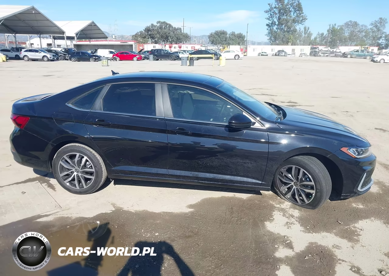 2025 Volkswagen Jetta 1.5T Se VIN:3VW7X7BU3SM103719 - 13