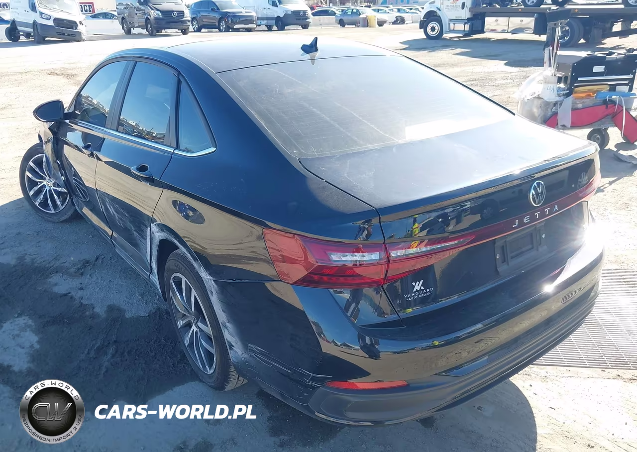 2025 Volkswagen Jetta 1.5T Se VIN:3VW7X7BU3SM103719 - 3