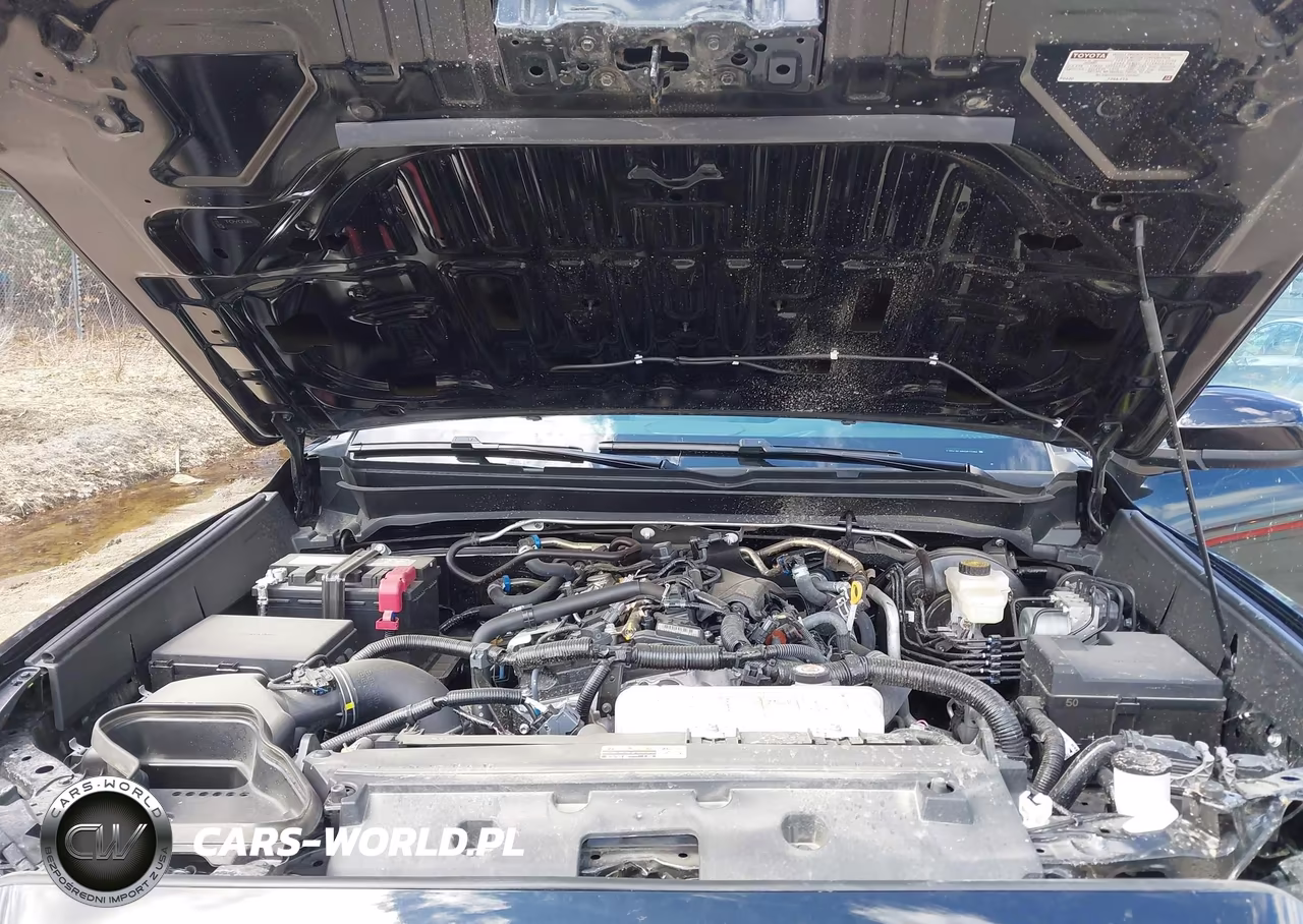 2025 Toyota Tacoma Trd Sport VIN:3TMLB5JN8SM172694 - 10