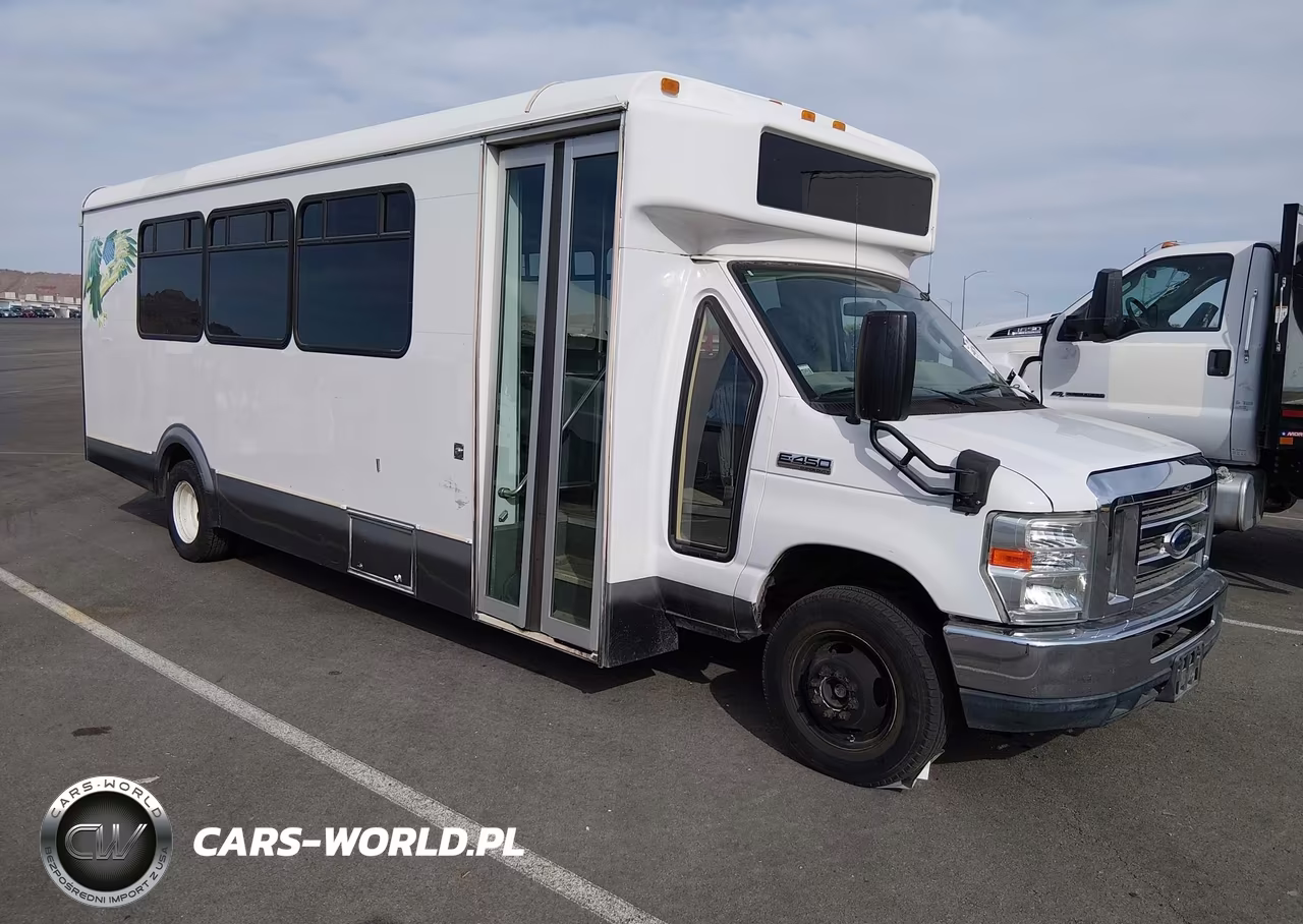 2012 Ford E-450 Cutaway