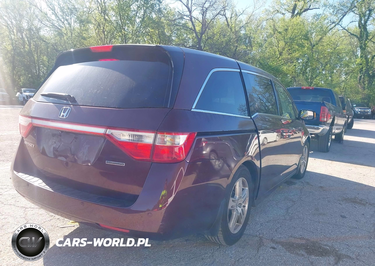 2012 Honda Odyssey Touring-Touring Elite VIN:5FNRL5H91CB100077 - 4