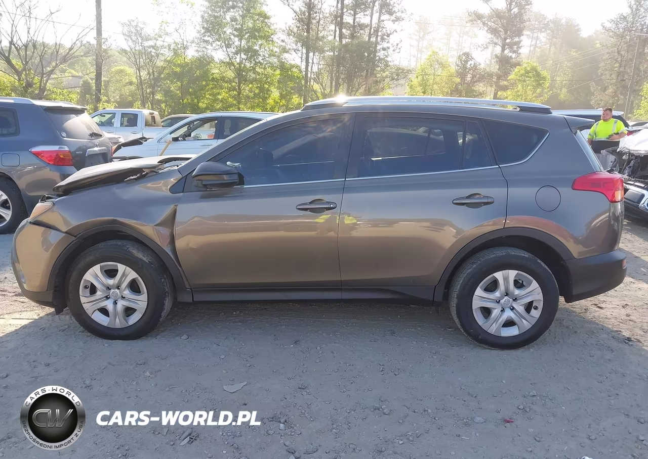 2015 Toyota Rav4 Le VIN:JTMZFREV9FD061749 - 14