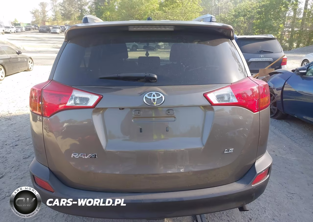 2015 Toyota Rav4 Le VIN:JTMZFREV9FD061749 - 16