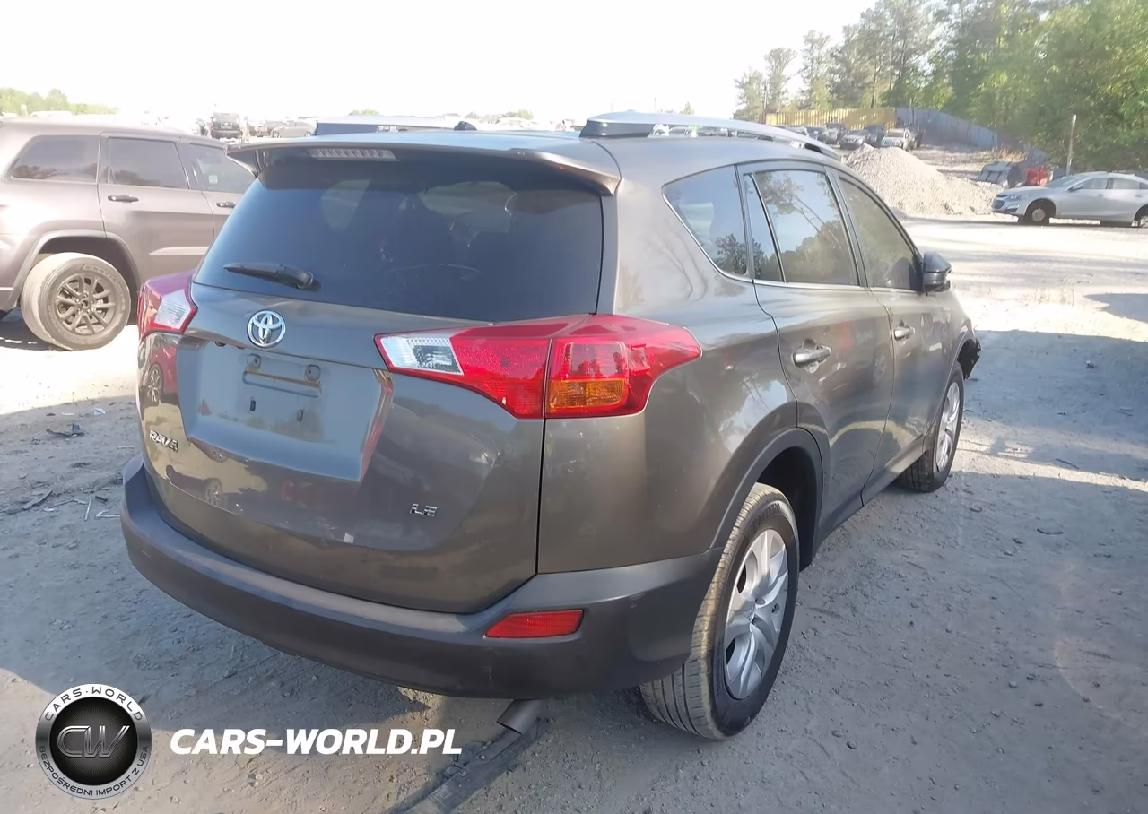 2015 Toyota Rav4 Le VIN:JTMZFREV9FD061749 - 4